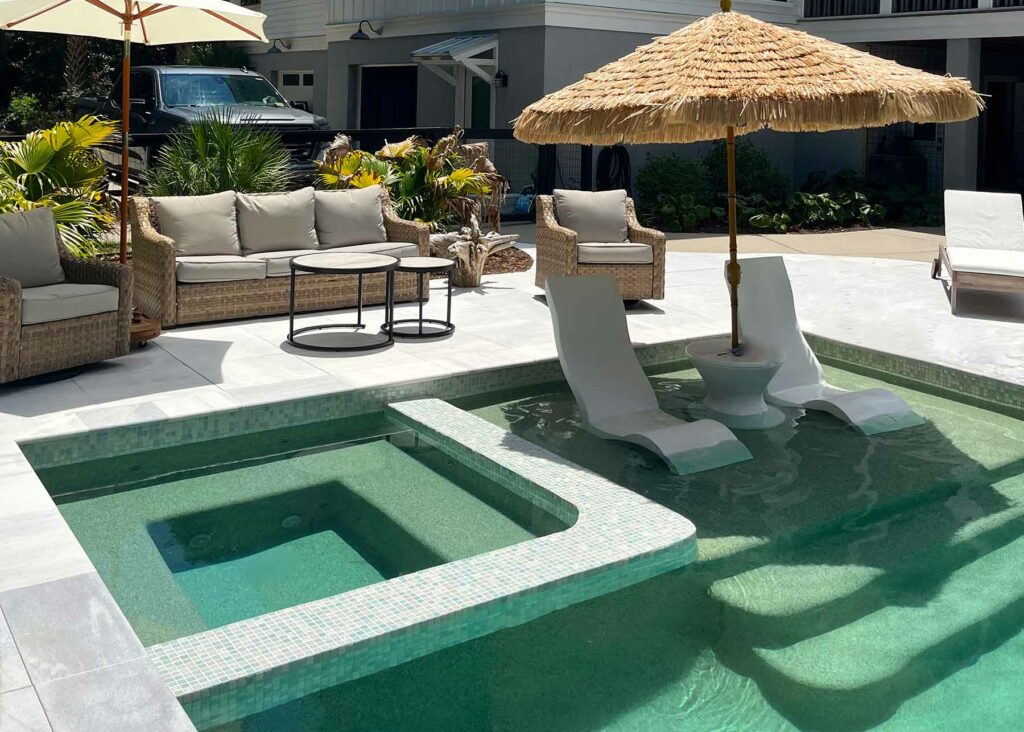 carolina-pool-portfolio-classic-pool-tiki-spa